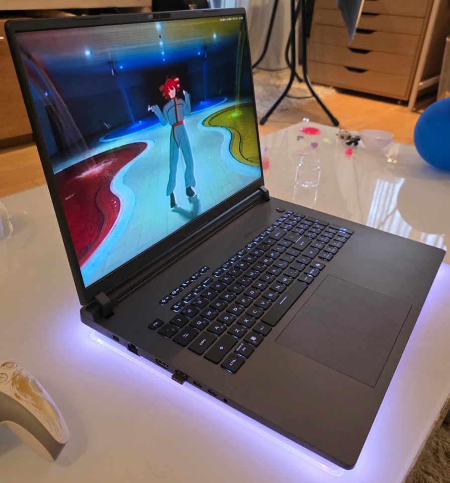 ASUS ROG STRIX G18