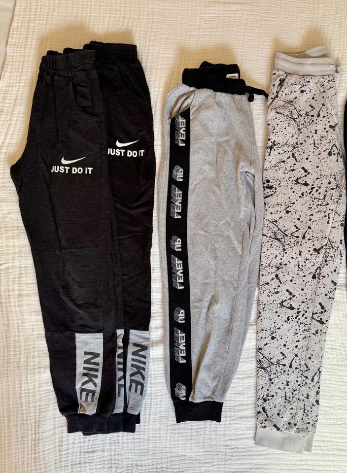 Pantalone, šortsevi, dukserice s kapuljačom i vetrovka za dečaka 146-152 veličine: