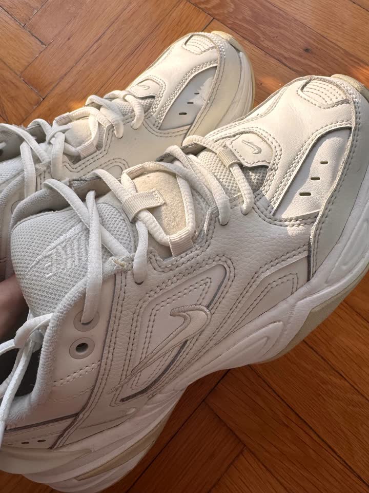 Кроссовки Nike, 40-й размер, красивые и супер удобные! Носила аккуратно и только на сухую по