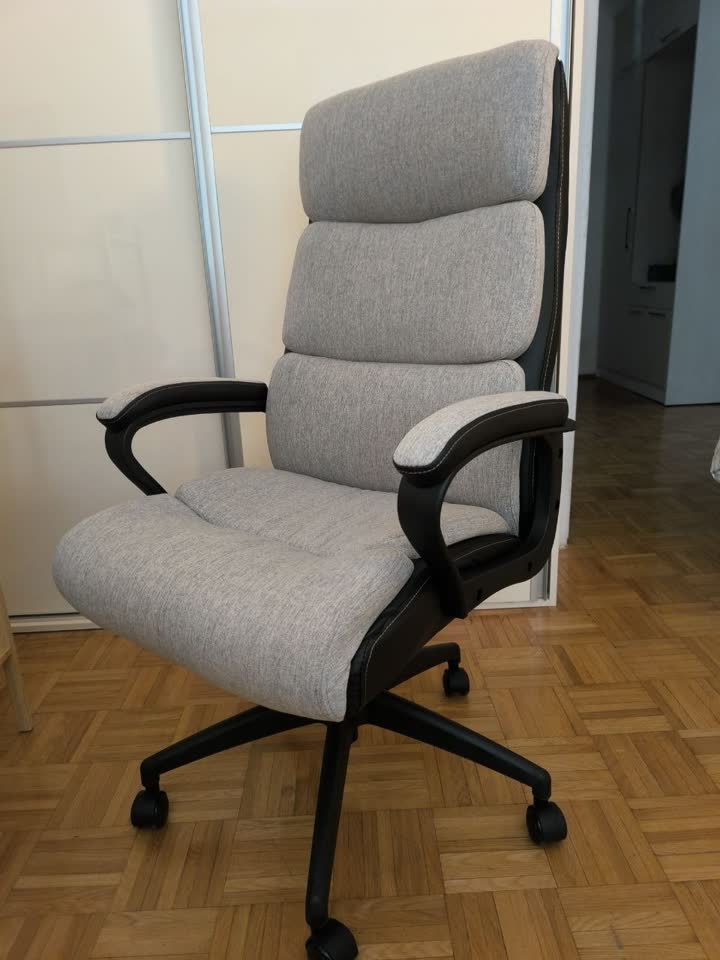 Fotelja iz Jysk