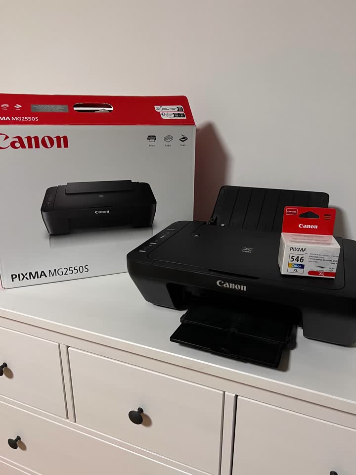 Prodajem kolor štampač / skener / fotokopir Canon PIXMA MG2550S