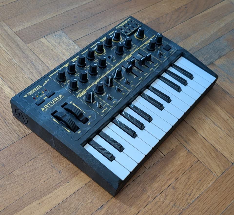 Arturia Microbrute