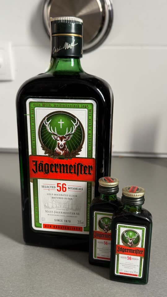 Егермейстер (Jägermeister) 0.7л + 0.04л