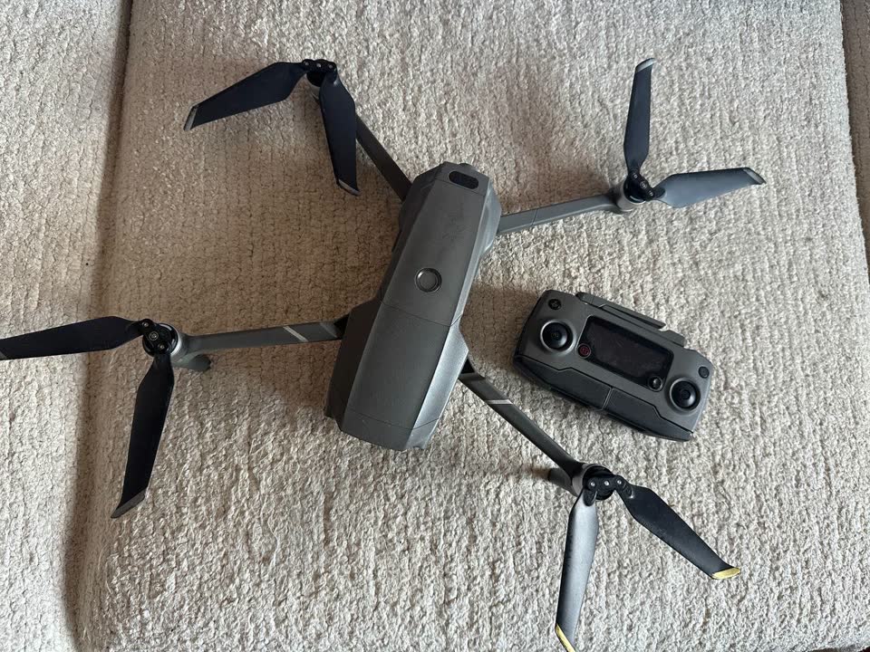 DJI Mavic 2 Pro (sa nijansama)