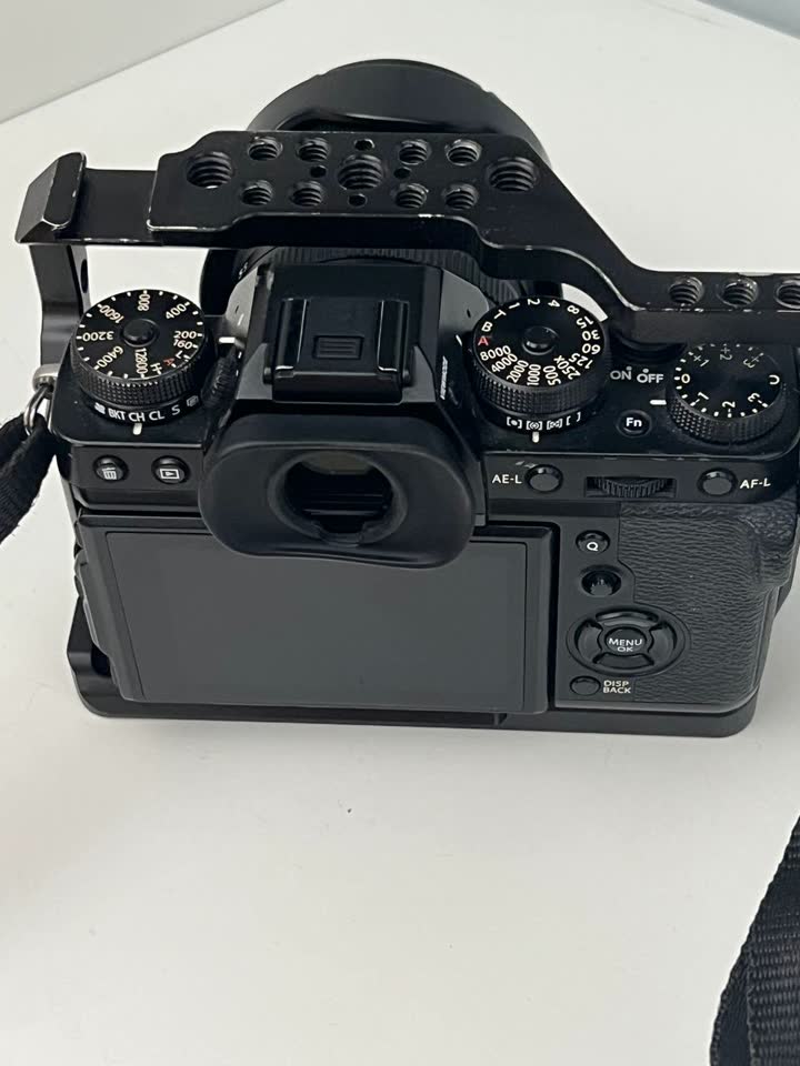 Fujifilm X-T3 + 18-55mm f2.8-4