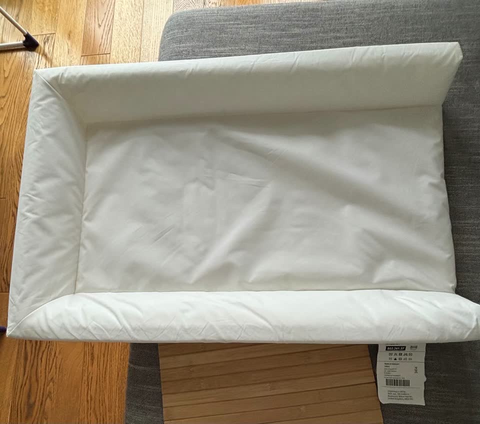 Мягкий матрас для пеленания IKEA VÄDRA б/у