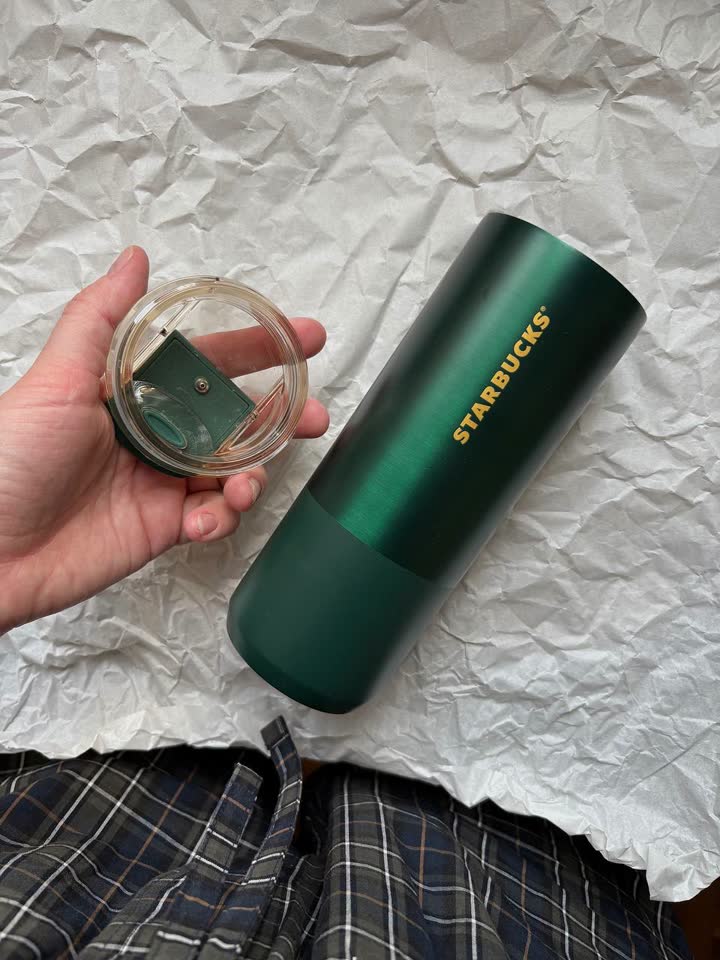 Складной стакан Miniso, б/у; Венчик Икеа, новый; Термос Starbucks, новый; Пластиковые стаканы Гарри Поттер
