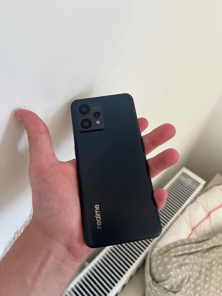 Realme 9 8/128GB — 12 000 RSD