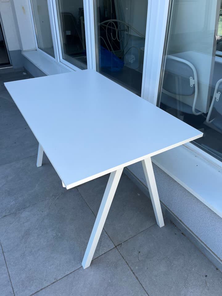 IKEA sto 60x120 cm