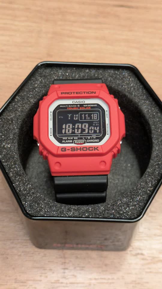Casio G-Shock GW-M560RB-4 Radio Solar