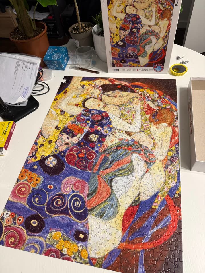 Продам паззл. Без одной детали. 400 динар