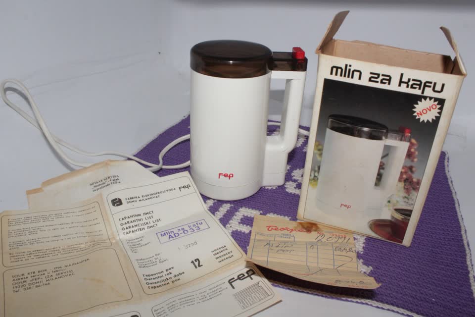Продам кофемолку 1991 года