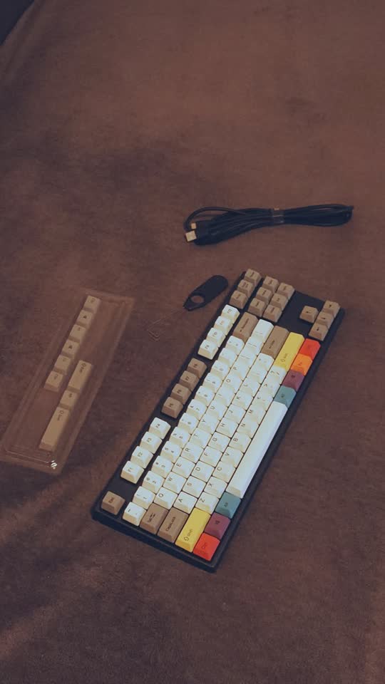 Varmilo Vintage Days — механическая клавиатура