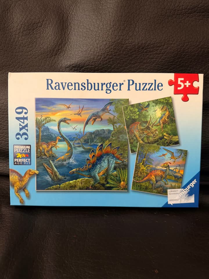 Novi puzzle Dinosaurusi, kutija nije otvorena. 500 dinara