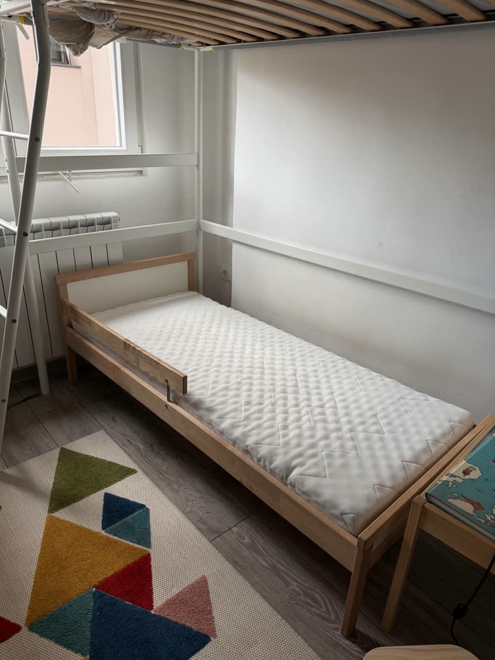 Prodajem dečji krevet IKEA Sniglar sa madracem Underlig
