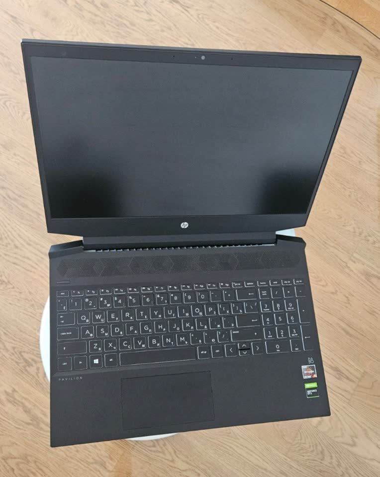 Prodajem laptop HP Pavilion Gaming 15