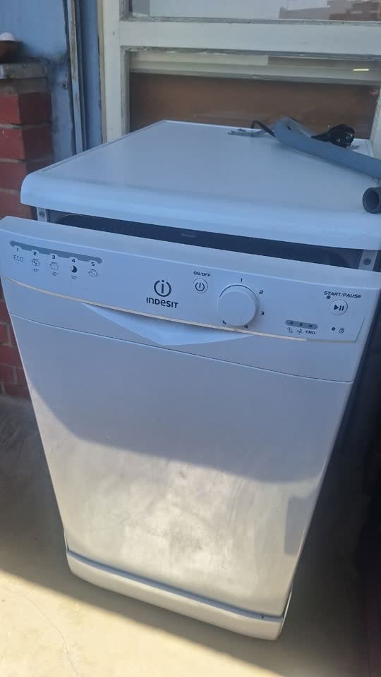 Посудомоечная машина Indesit