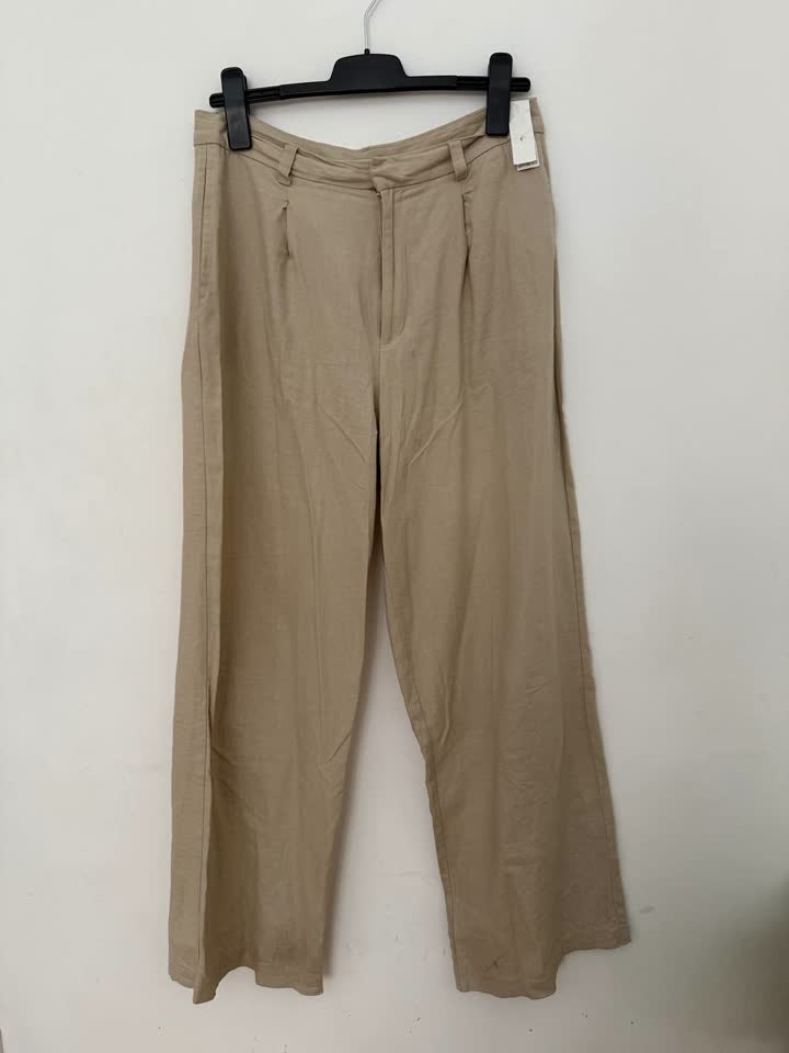 Лот: брюки Stradivarius и майка Zara