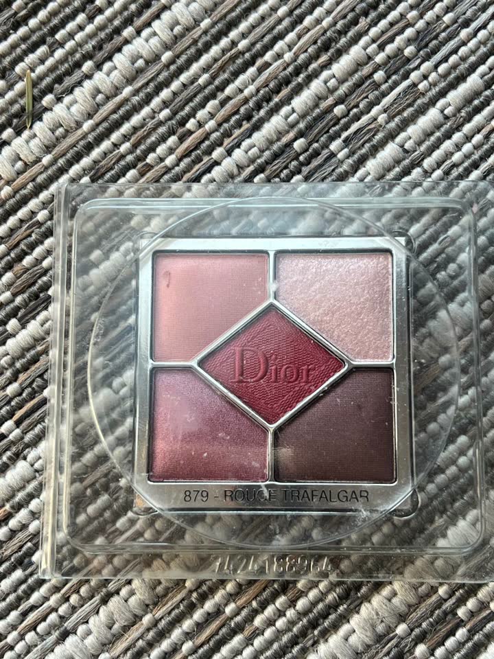 Тени Dior и пудра Shiseido