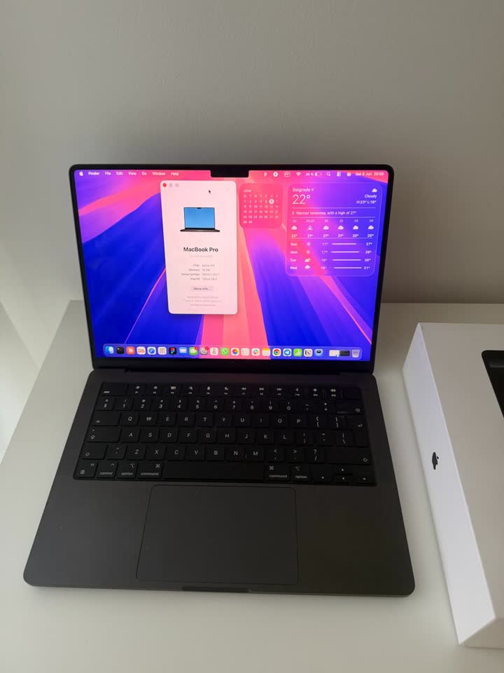 Prodajem MacBook Pro 14" M4, AirPods Pro 3 i Apple Pencil Pro