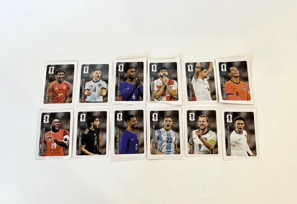 Prodajem kompletan set ograničenih zvaničnih nalepnica iz saradnje Panini i Coca-Cola za