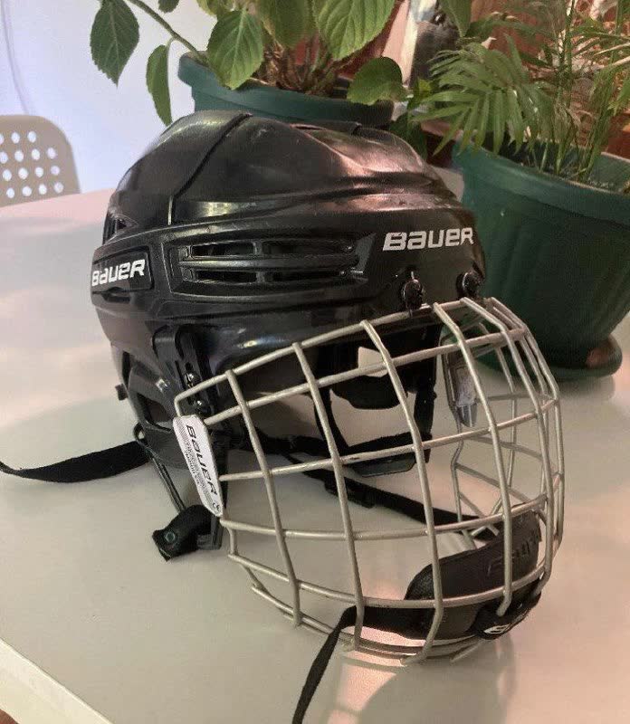 Шлем с решеткой Bauer IMS 5.0