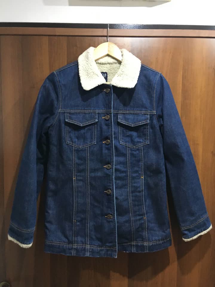 Женская одежда GAP и H&M