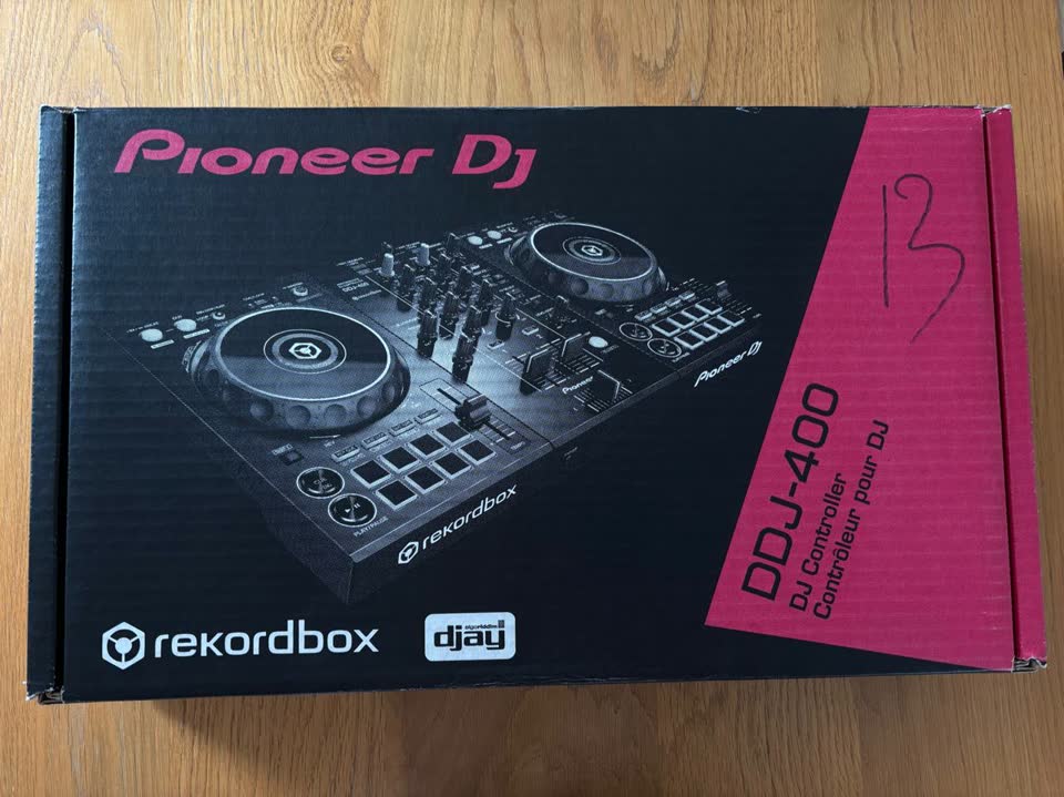 DJ kontroler Pioneer DDJ-400
