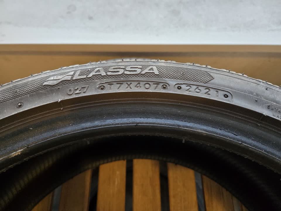 Отдам бесплатно резину 225/45/R18