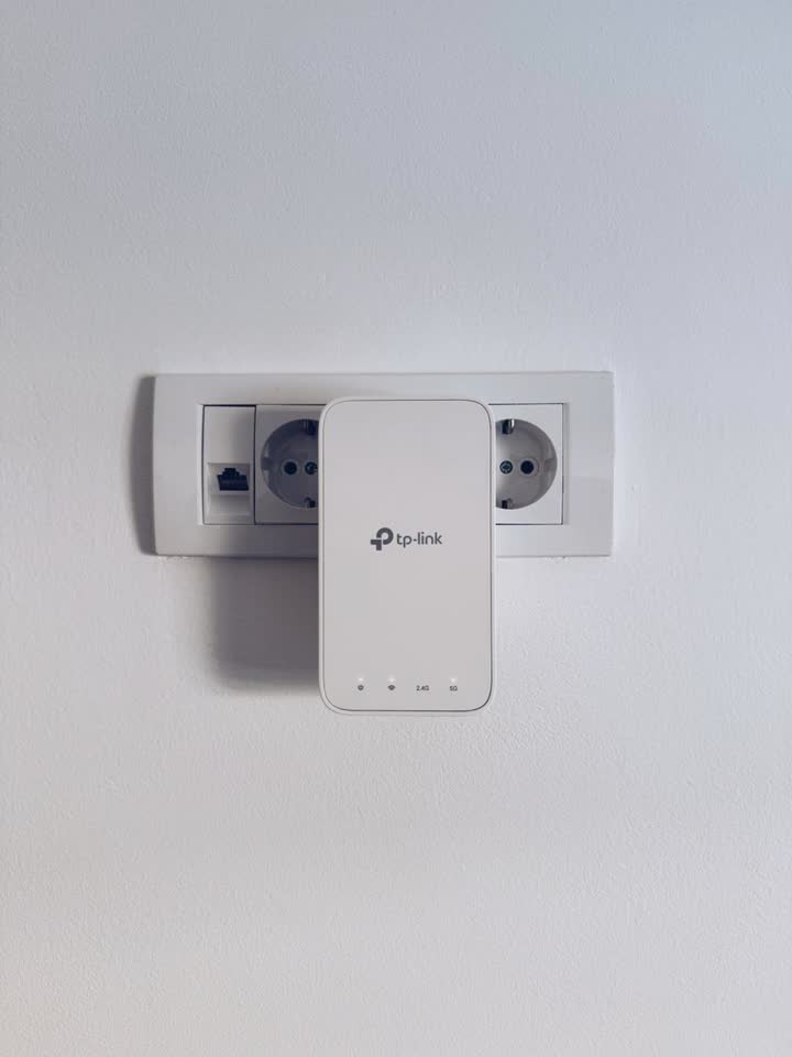 Усилитель Wi-Fi сигнала TP-Link RE330, AC1200, OneMesh