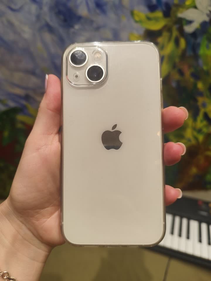 Prodajem Iphone 13. Stanje kao novo.