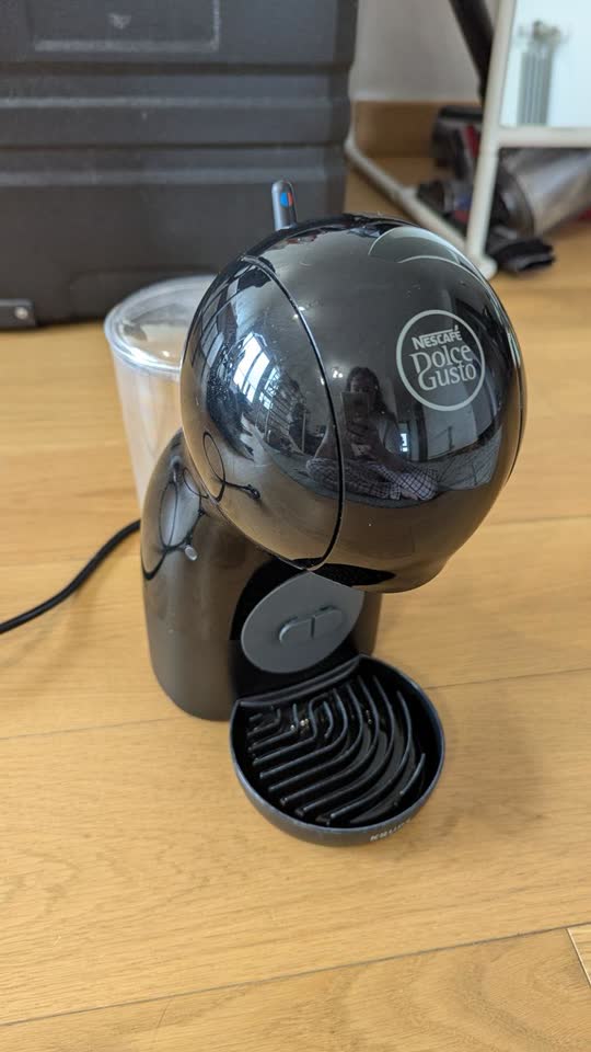 Kapsulna kafemat KRUPS Dolce Gusto Piccolo XS