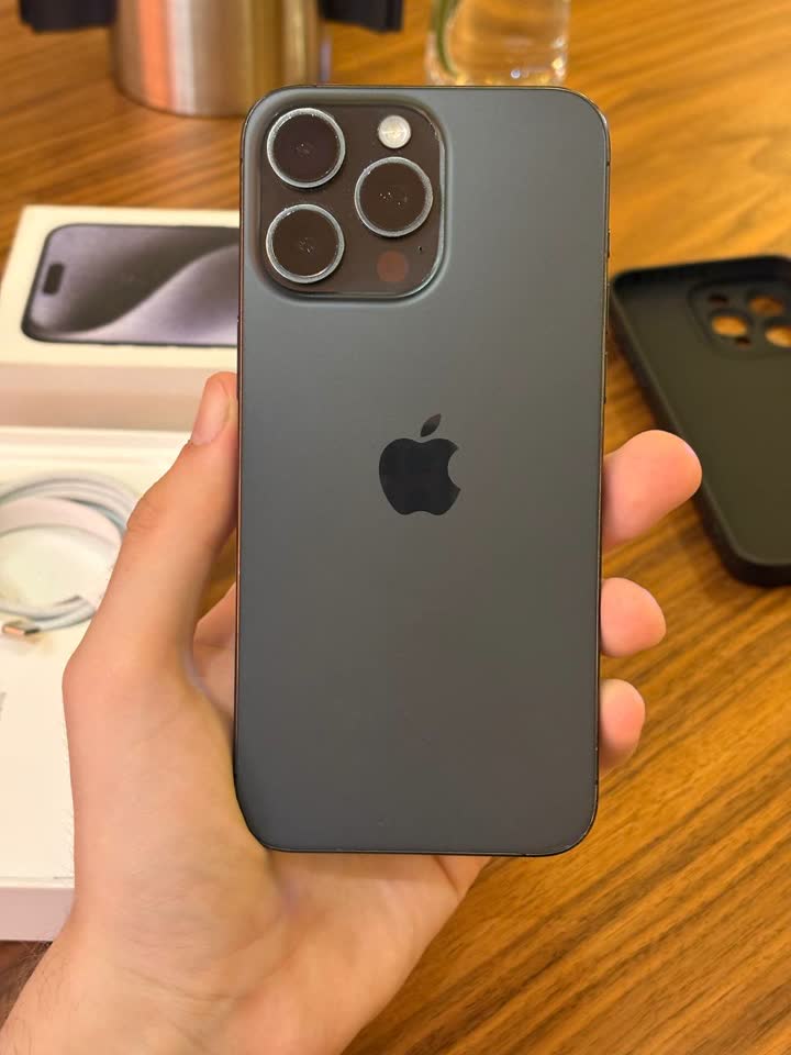 Iphone 15 Pro Max black