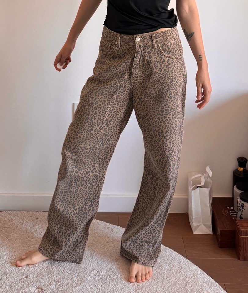 Zara farmerke leopard dezen, veličina 38