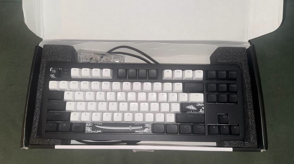 Продам клавиатуру Dark Project Bushido
