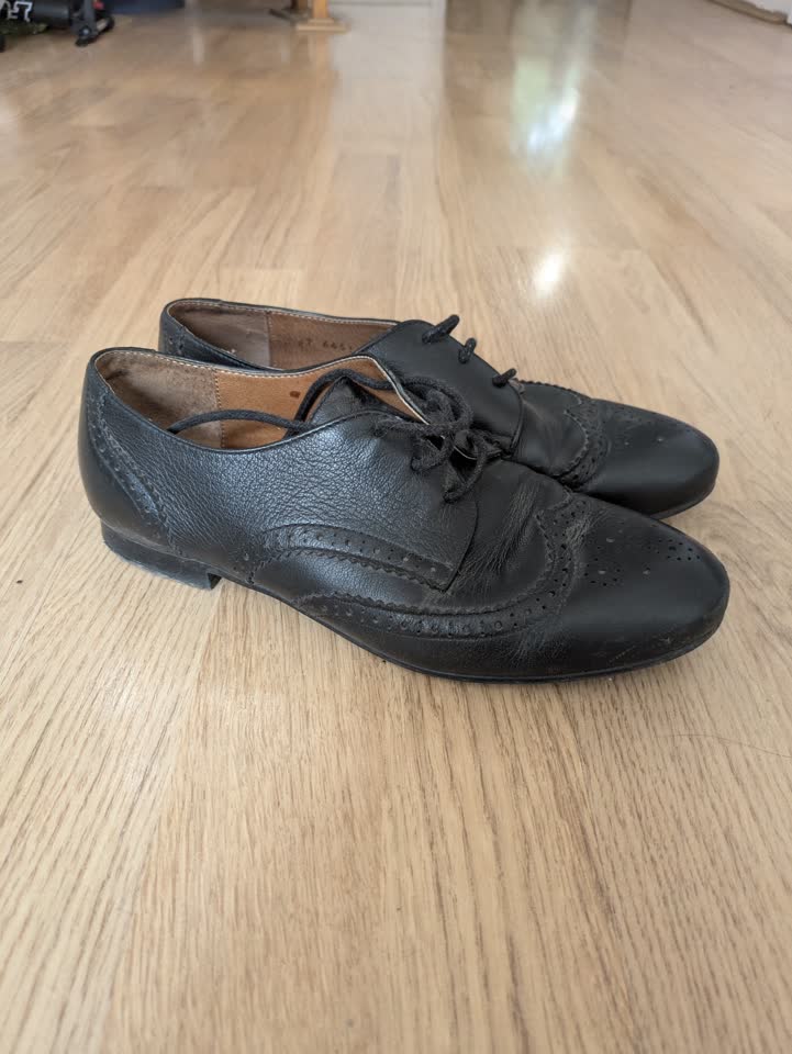 Oksfordice Ralph Ringer i sandale Skechers