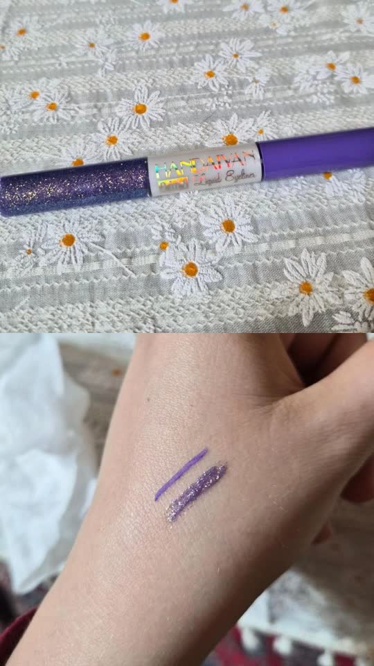 Косметика и накладные ресницы