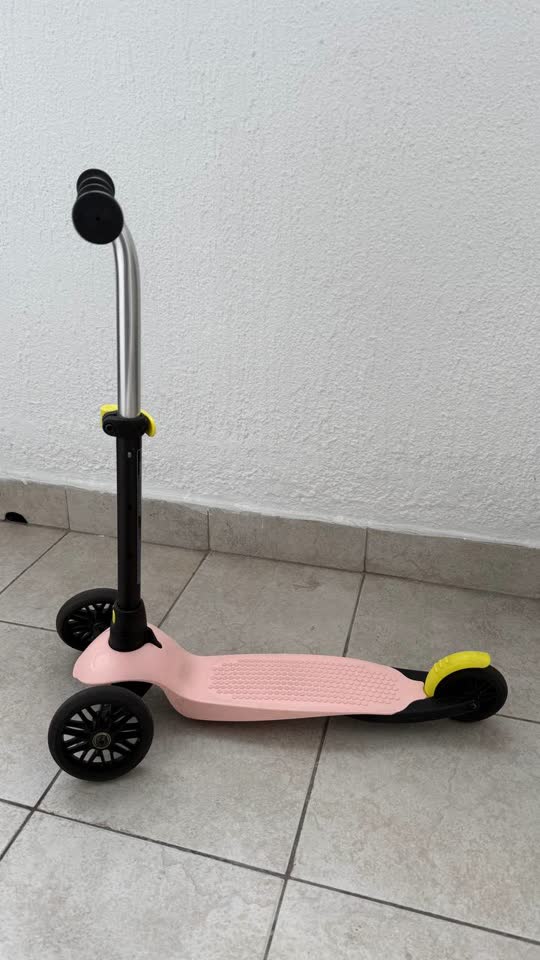 Trotinet i skejt za dete