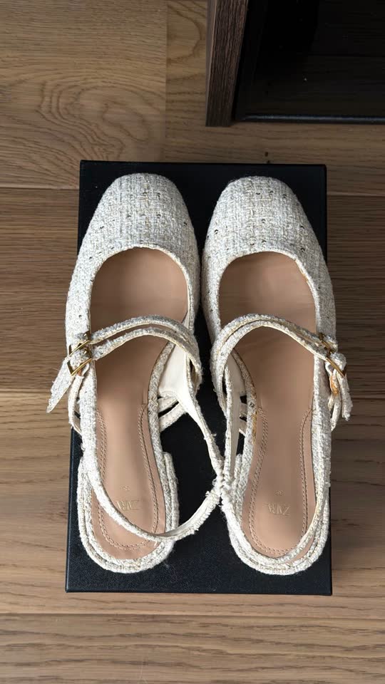 Твидовые балетки Zara