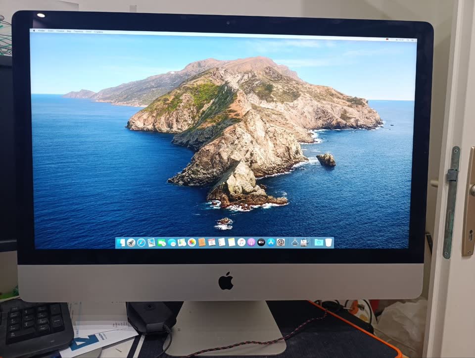 Продаю IMac конец 2012 года.