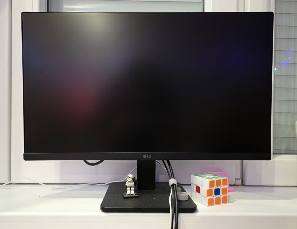 Монитор LG 24MR400, 24"