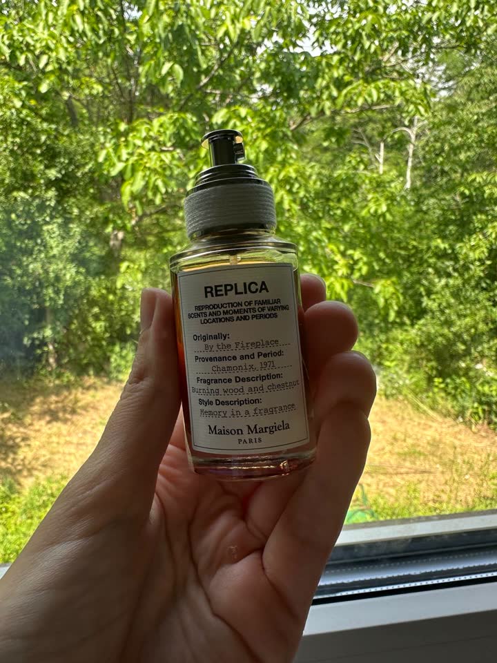 Maison Margiela – Replica: By the Fireplace