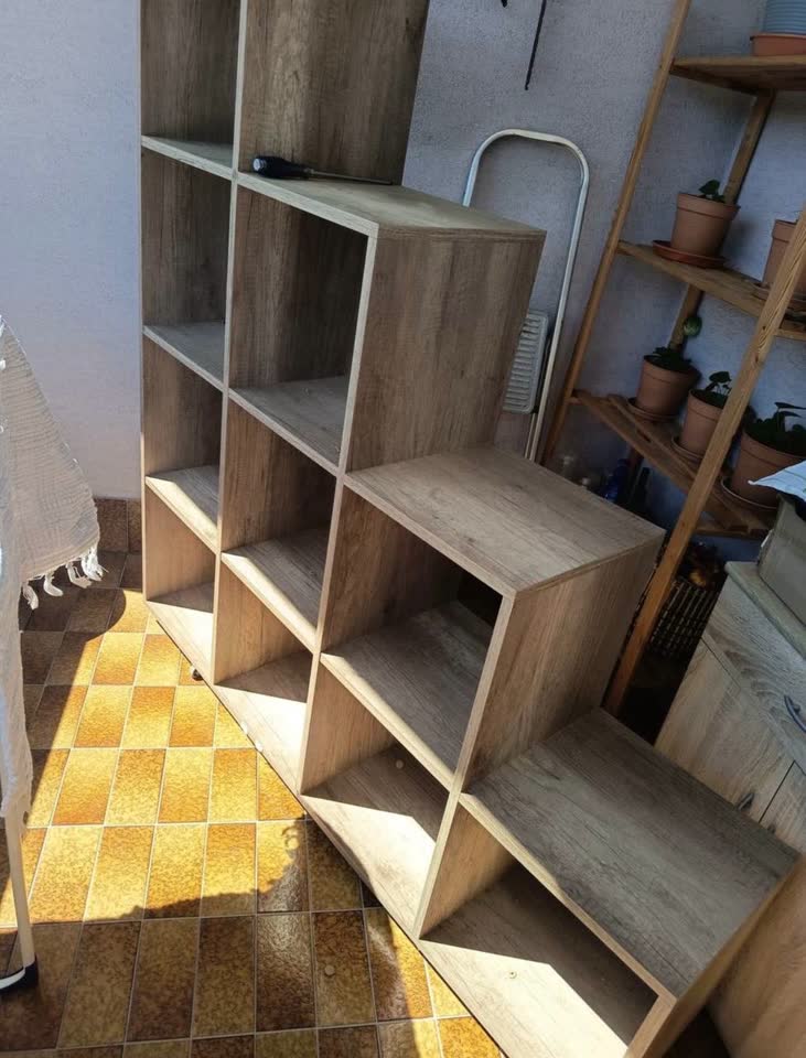 Prodajem policu Ikea KALLAH