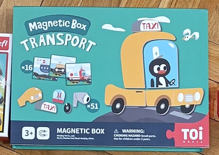 Магнитная игра TOI Magnetic Box «Транспорт», 3+