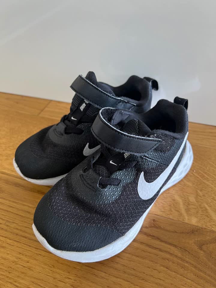 Dečje patike Nike Revolution 6