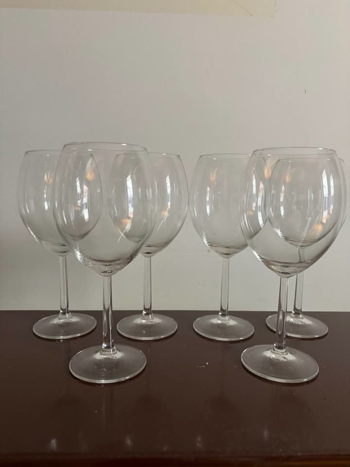 Čaše za vino.