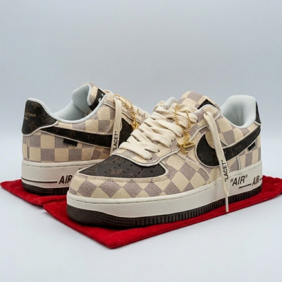 Продаю новые кроссовки Air Force 1 LV