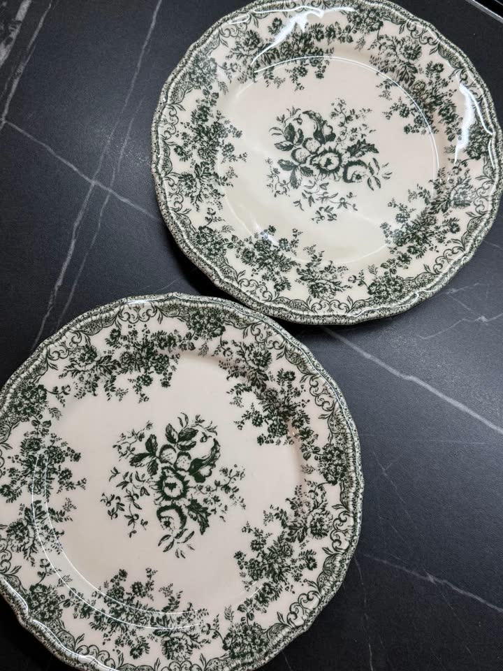 Prodajem set tanjira Zara Home