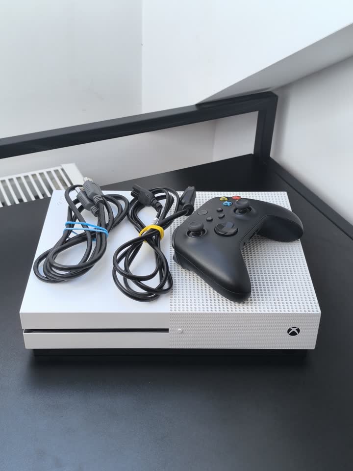 Xbox One S 512 GB