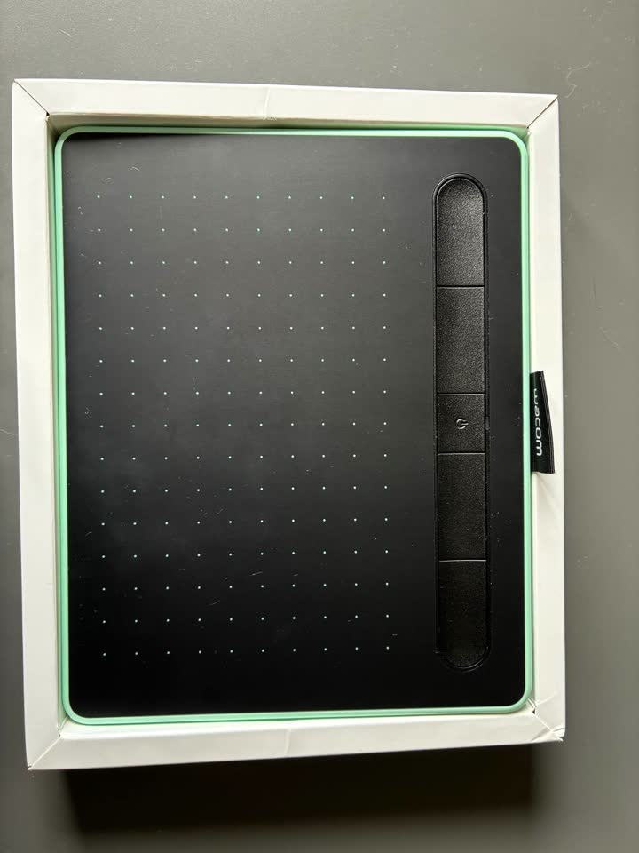 Продам графический планшет Wacom Intuos S Bluetooth CTL-4100WL